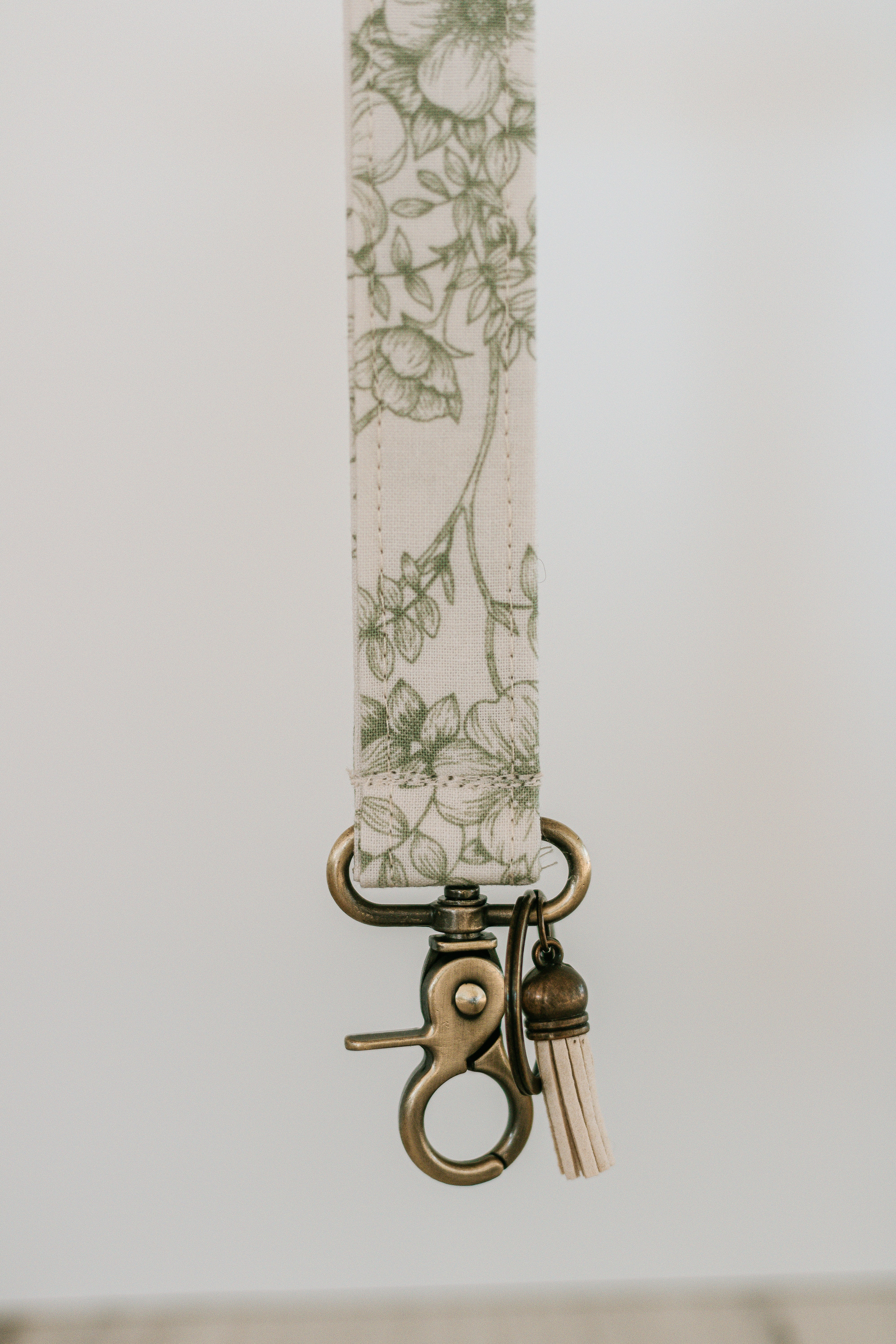Sage Floral Lines | Keychain Wristlet