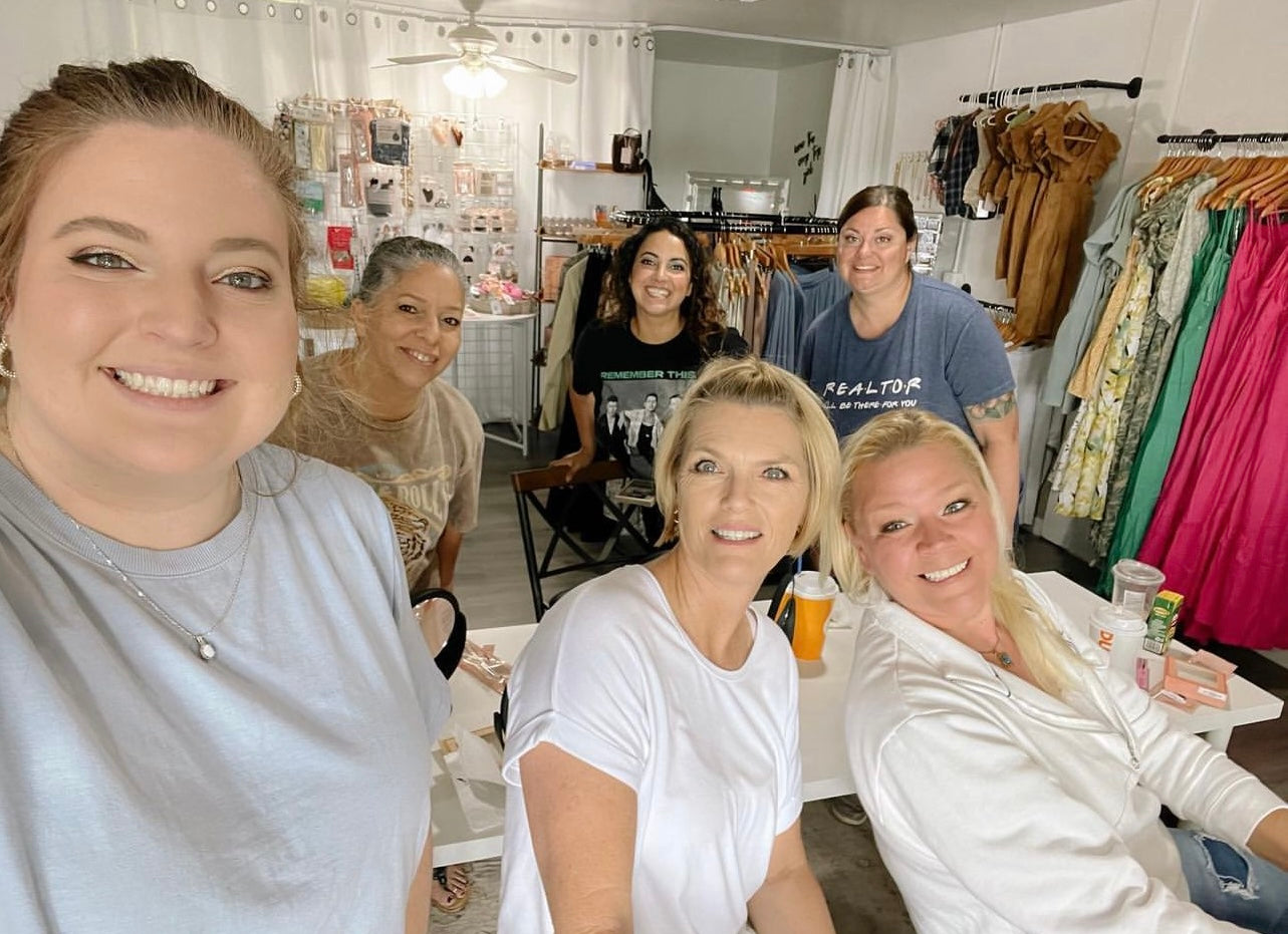 JULY 8 9:30 am - 11:00 am Any Eyeshadow, Any Time