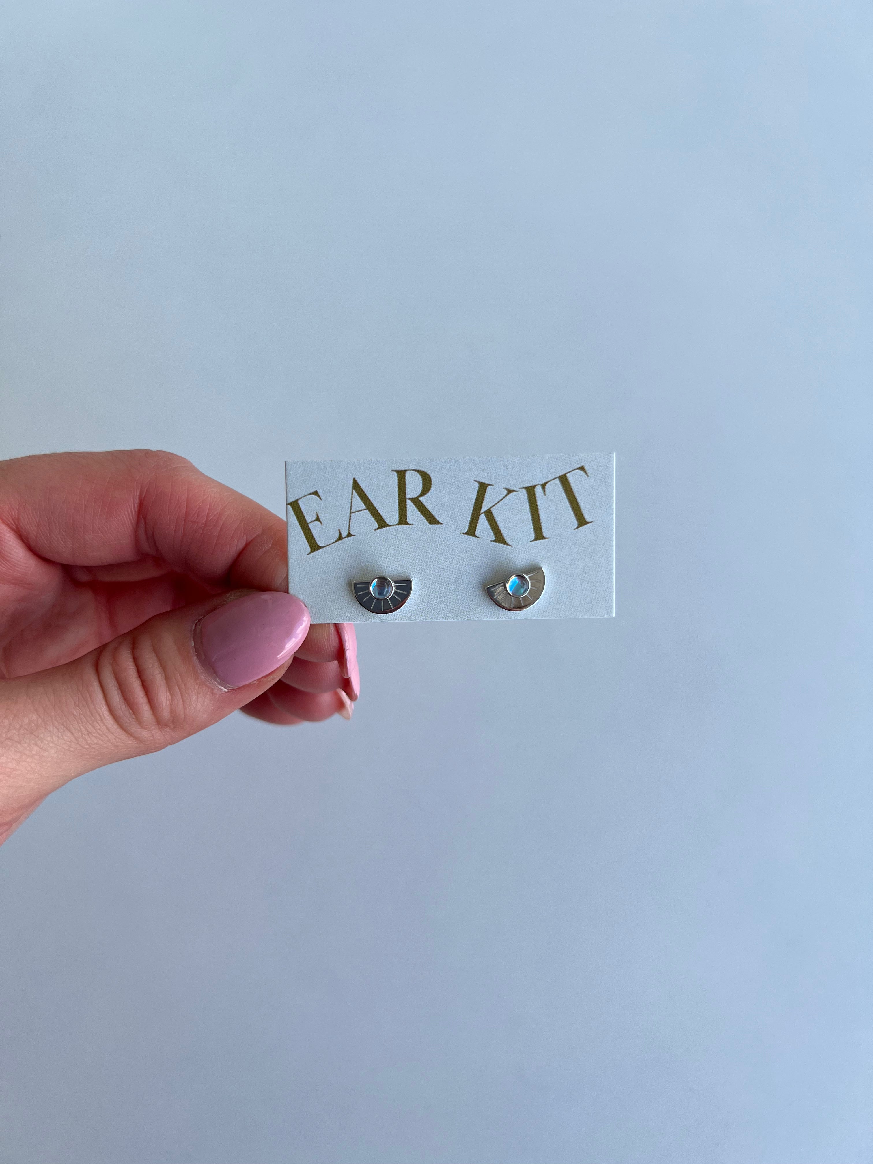 Gracie Studs + Sola Plate