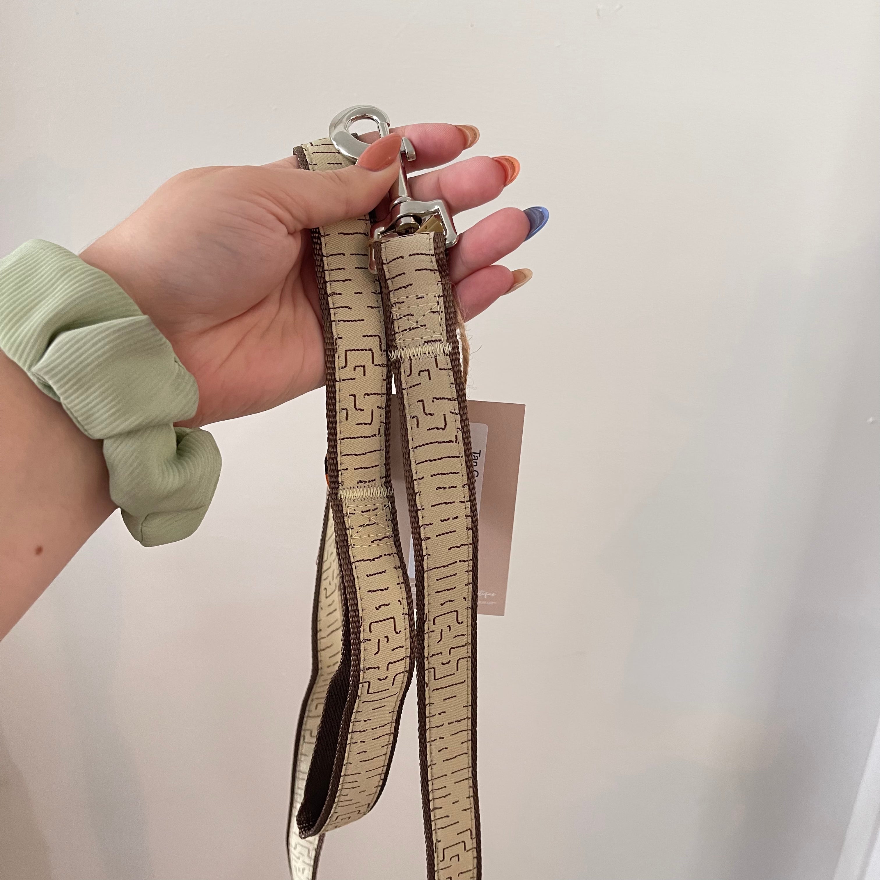 Tan Geometric 6ft Leash