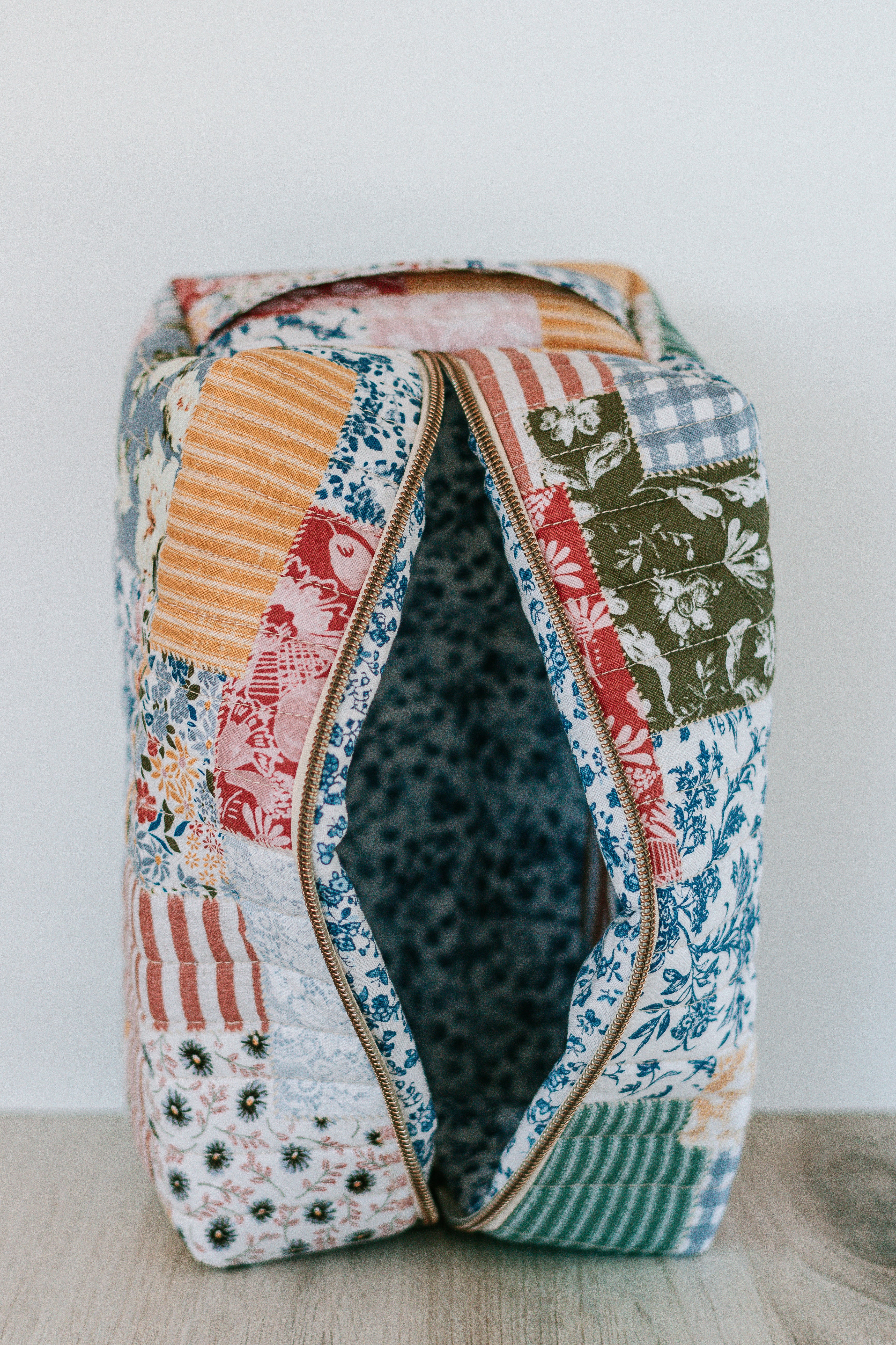 Countryside Florals | Jumbo Quilted Makeup Bag