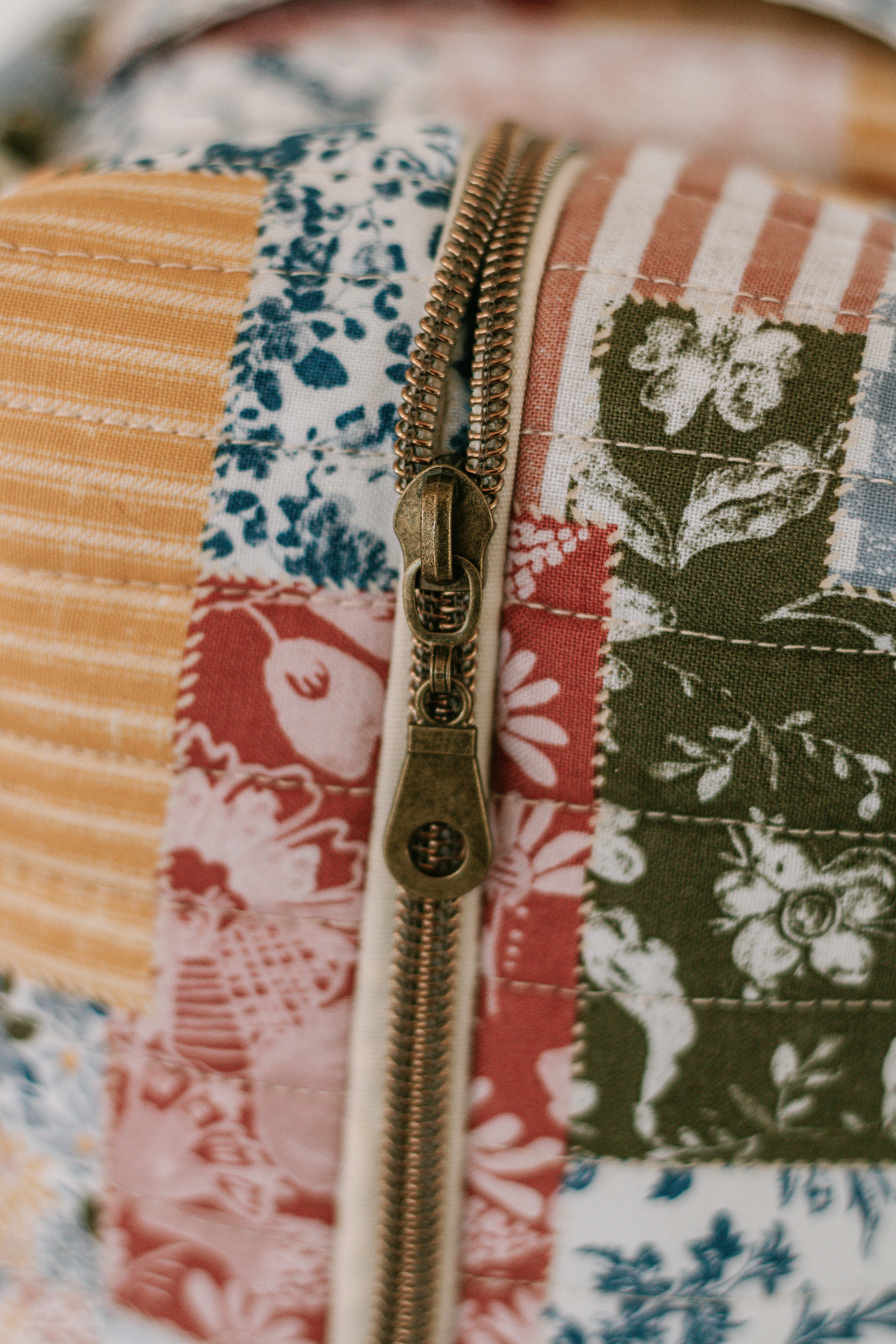 Countryside Florals | Jumbo Quilted Makeup Bag