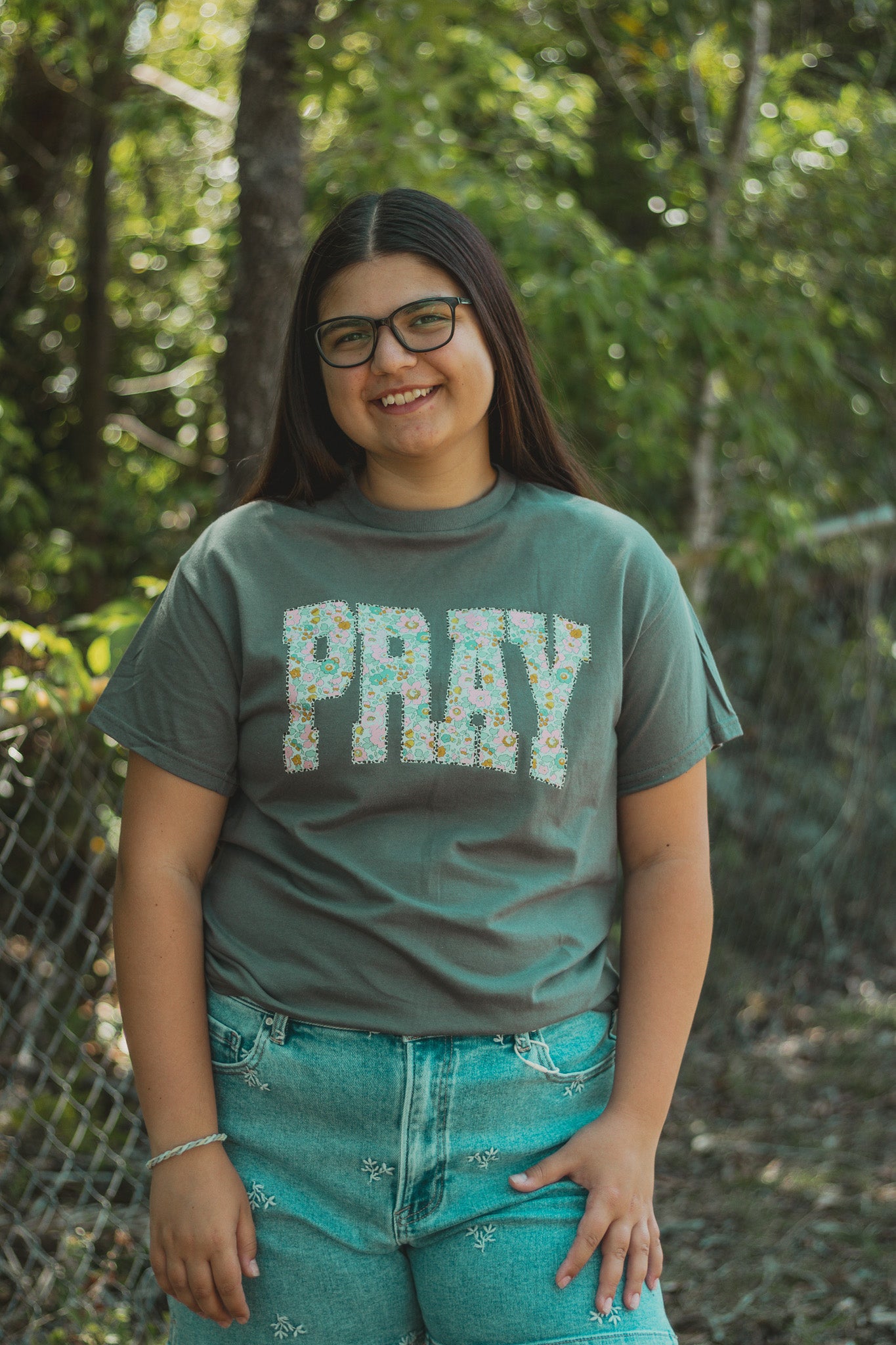 Charcoal Pray Graphic Tee - M